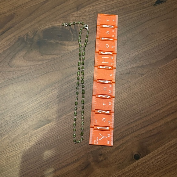 Gorgeous green peridot gemstones on adjustable 16-18 inch necklace - Picture 5 of 5